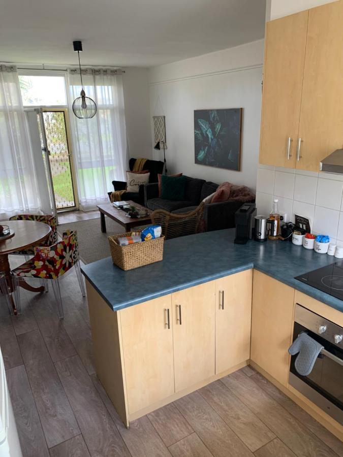 Sunshine Four Apartment Salisbury Ngoại thất bức ảnh