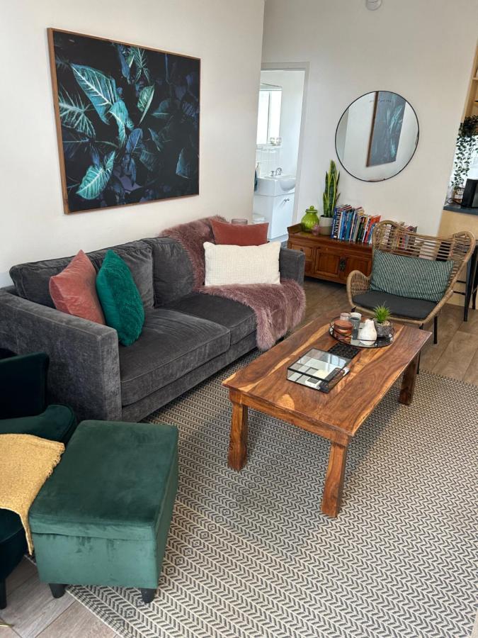 Sunshine Four Apartment Salisbury Ngoại thất bức ảnh