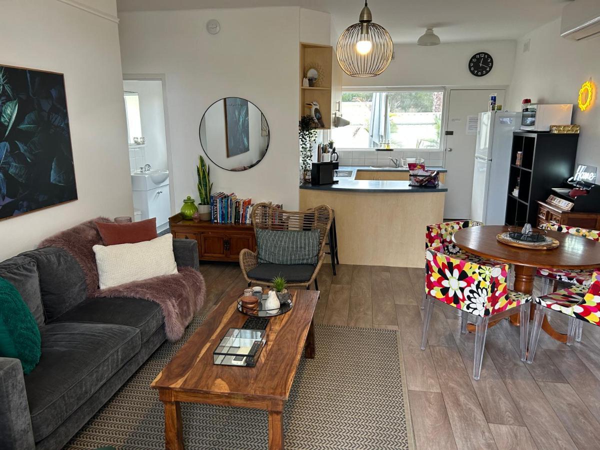 Sunshine Four Apartment Salisbury Ngoại thất bức ảnh